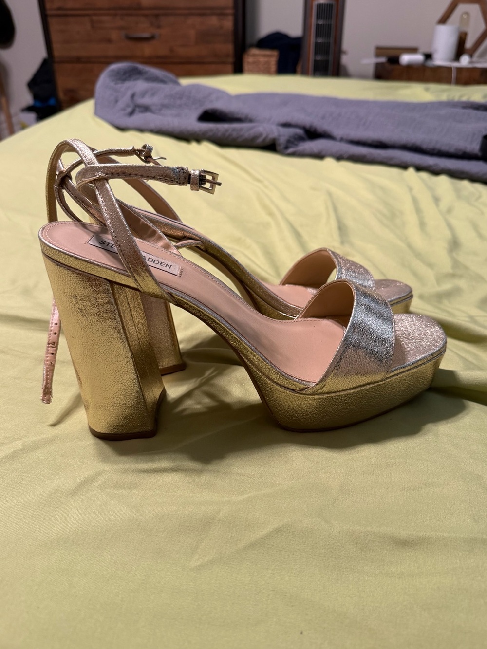 Steve Madden platform gold heels